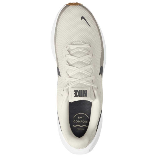 Nike Revolution 8 Nike Revolution 8